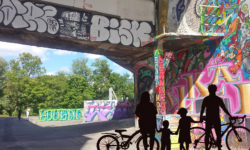 velo-silhouettes-street-art-ris
