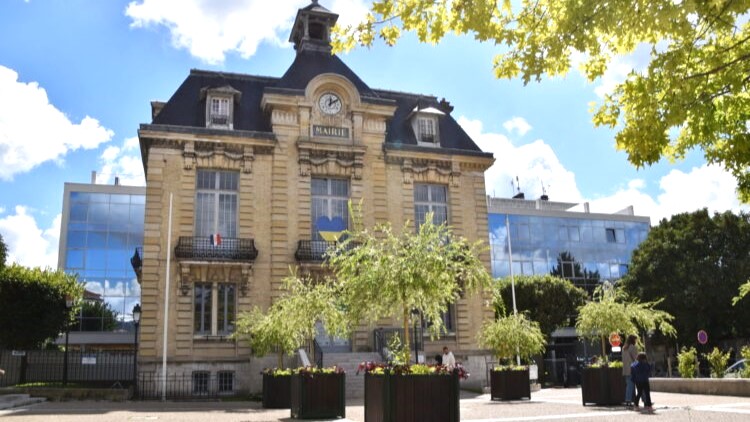 Lire la suite à propos de l’article SORTIE CROQUIS USK  » Brunoy, centre ville « , Samedi 28 juin 2025